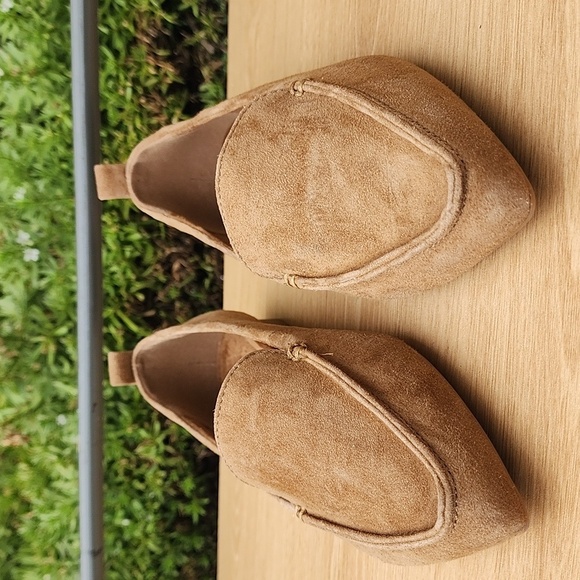 Bella Vita Alessi Tan Suede Leather Flats Size 8 - Picture 2 of 12